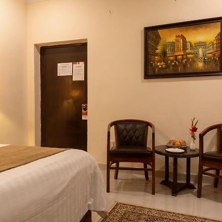 Hotel One Lalazar Multan Eksteriør bilde