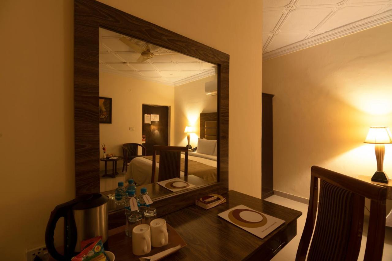 Hotel One Lalazar Multan Eksteriør bilde